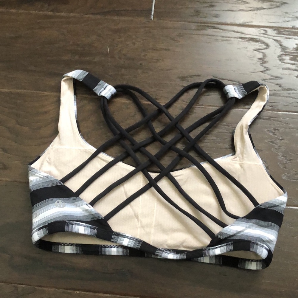 Lululemon bra - Picture 2 of 3